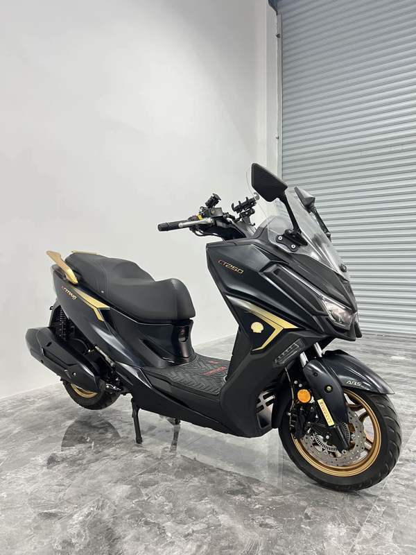 光阳 赛艇 CT250