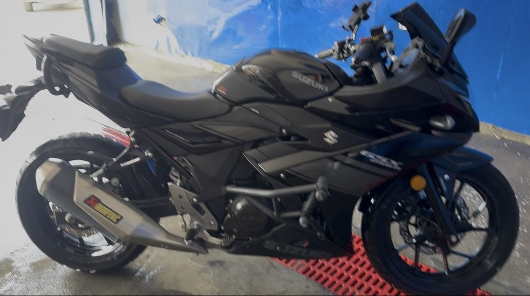 豪爵铃木 GSX250R