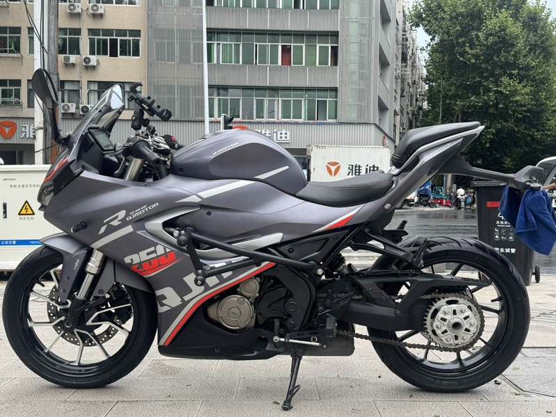 QJMOTOR 赛250