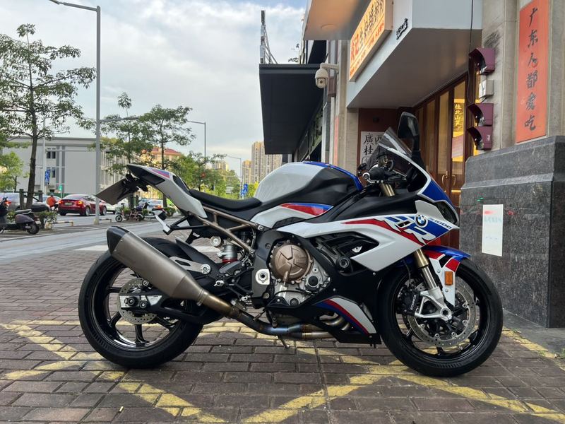 宝马 S 1000 RR
