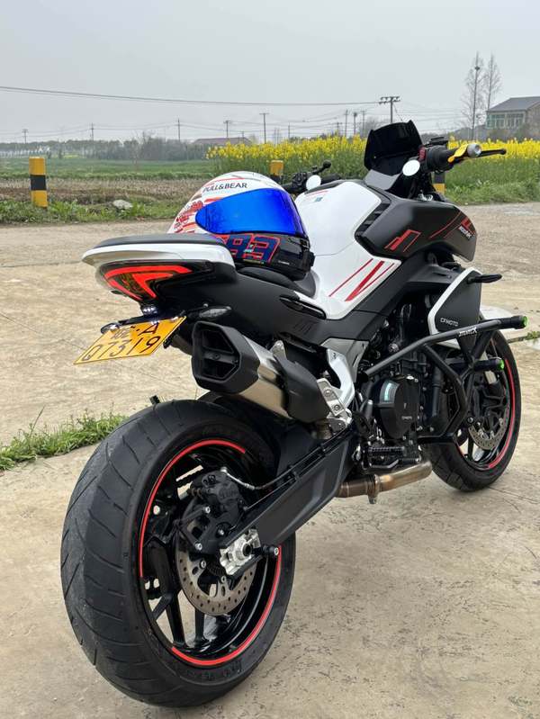 春风 800NK
