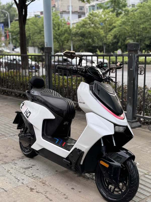 极核 AE4
