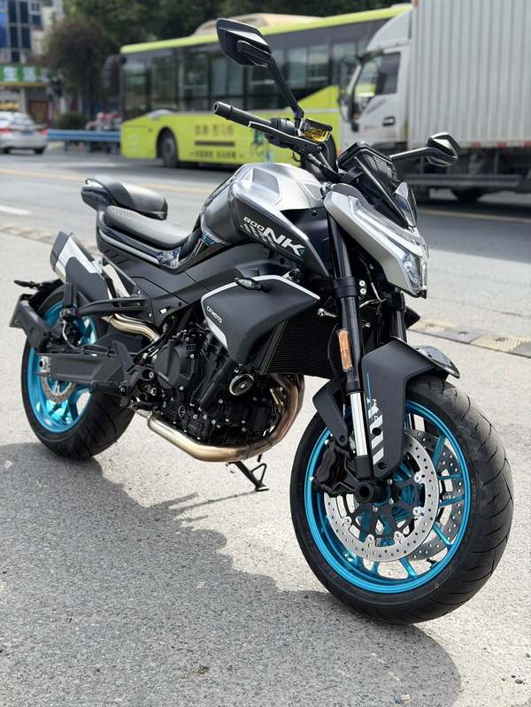 春风 800NK