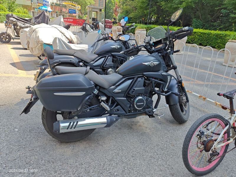 豪爵 TR300