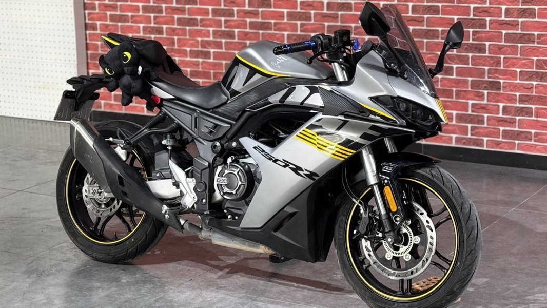 无极 250RR