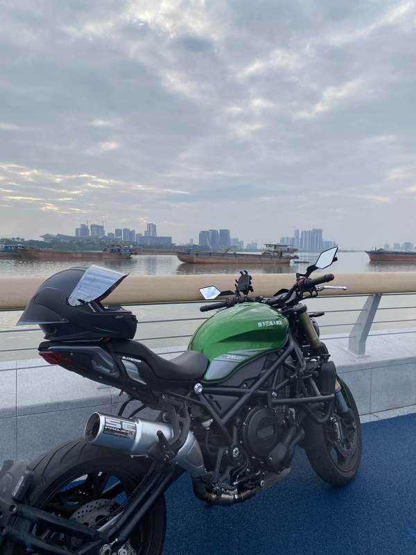 贝纳利 752S