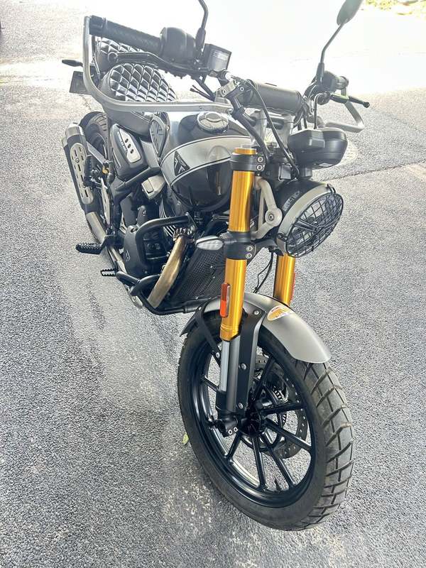凯旋 Scrambler 400 X