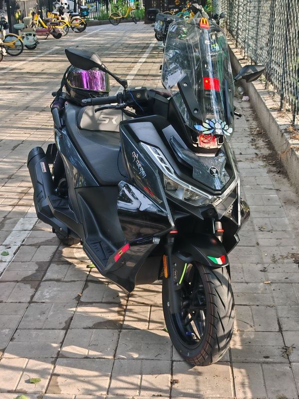 无极 SR250GT