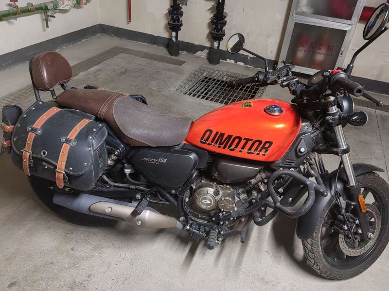 QJMOTOR 闪150
