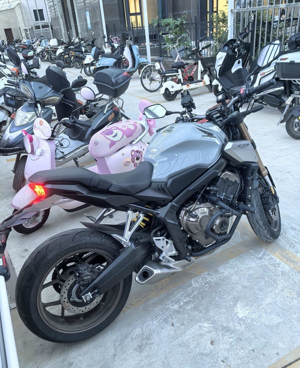 本田DREAMWING CB650R 