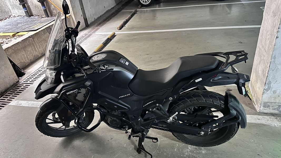 五羊本田 猛鸷 CB190X