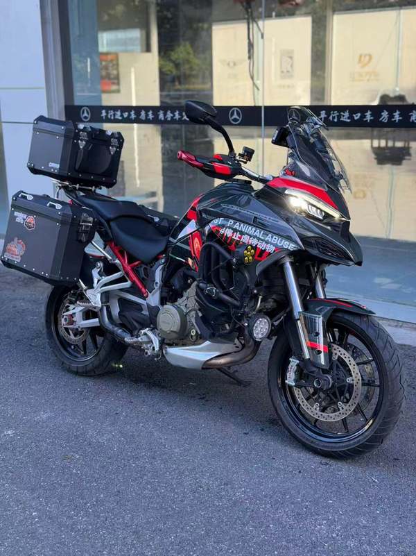 杜卡迪 Multistrada V4