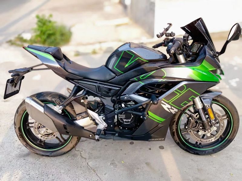 无极 250RR