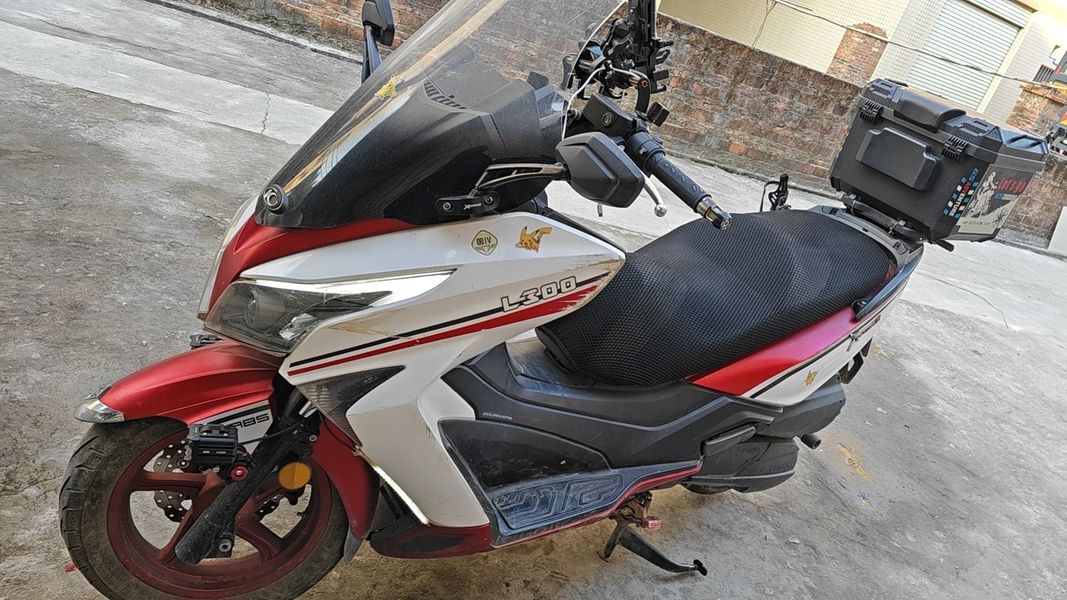 光阳 赛艇 L300