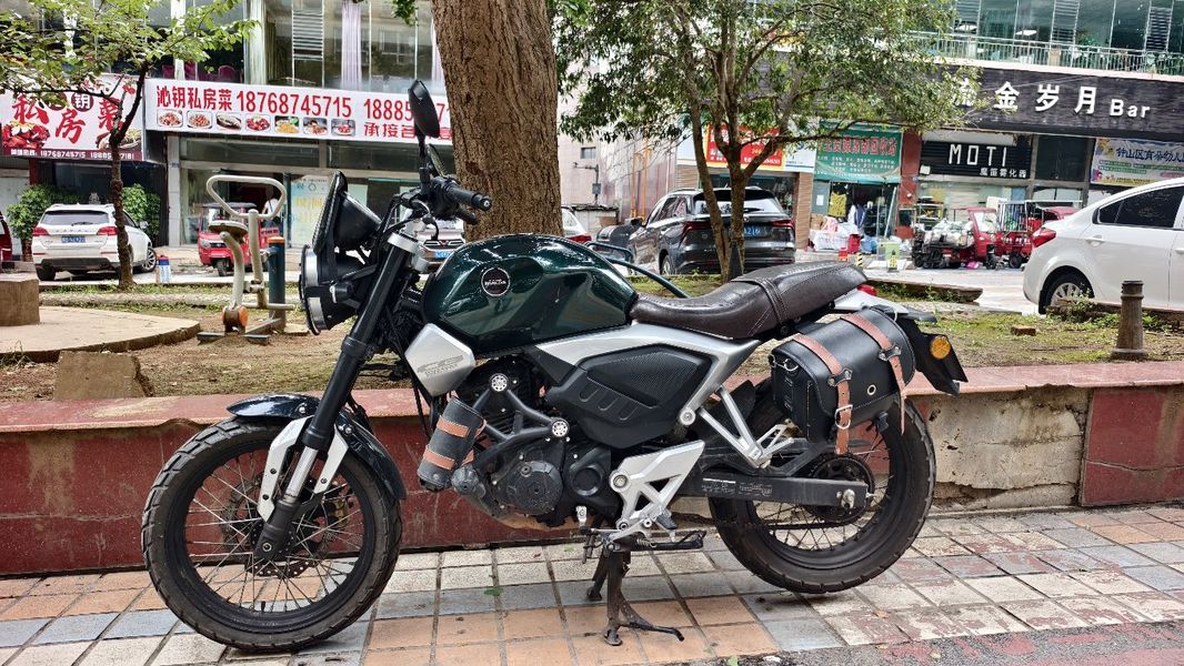 五羊本田 鸷道 CB190SS