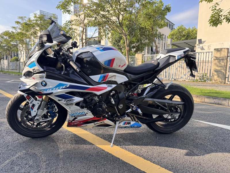 宝马 S 1000 RR
