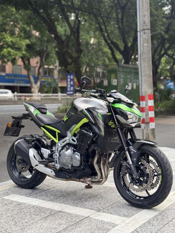 川崎 Z900