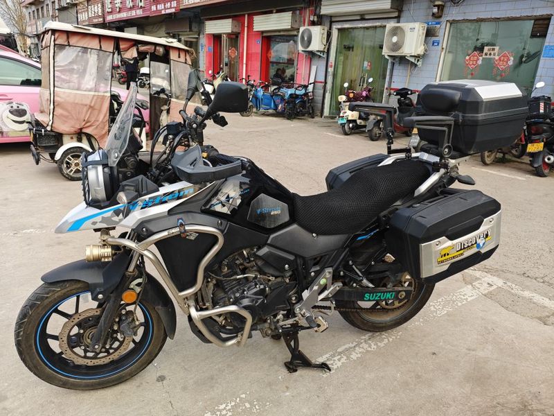 豪爵铃木 DL250