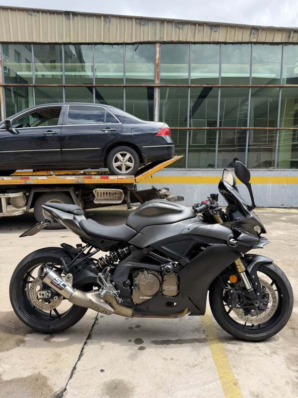 QJMOTOR 赛600