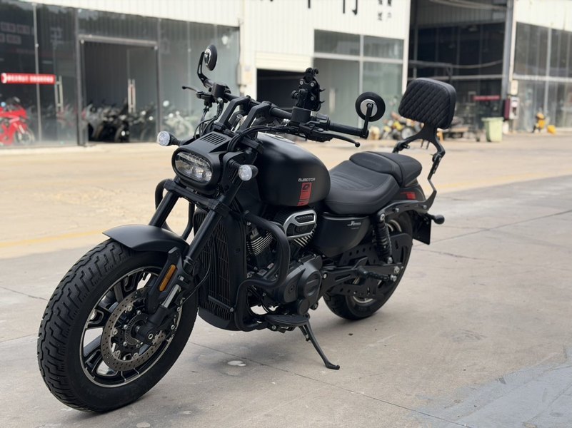 QJMOTOR 闪250