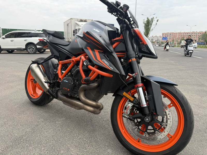 KTMR2R 1290 Super Duke
