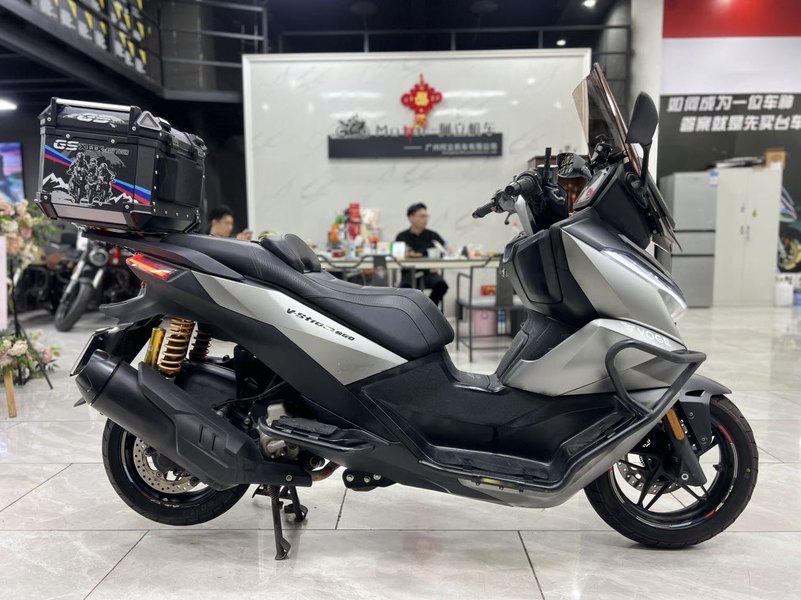 无极 SR250GT