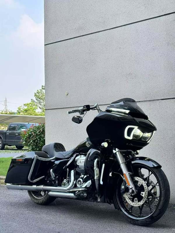 哈雷戴维森 公路滑翔 Road Glide