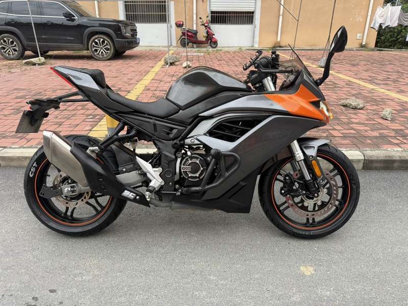 无极 250RR