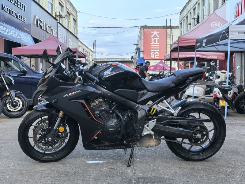 本田DREAMWING CBR650R