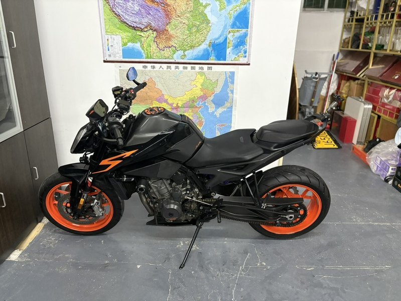 KTMR2R 790 Duke