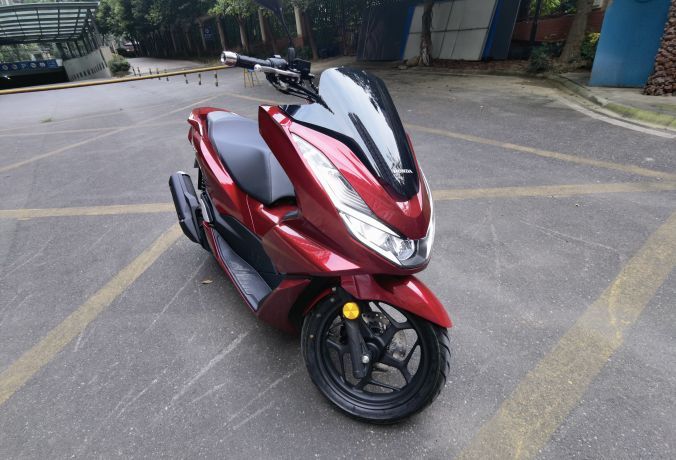 五羊本田 PCX