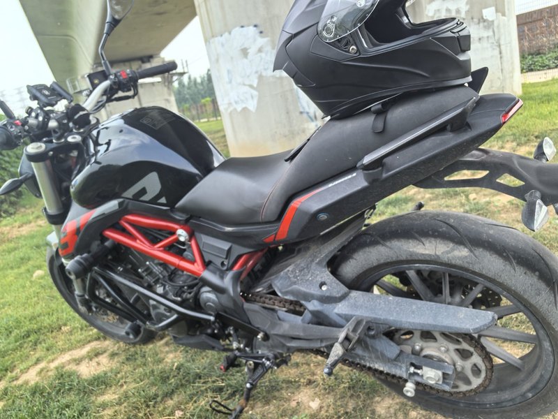 贝纳利 蓝宝龙 BN302S