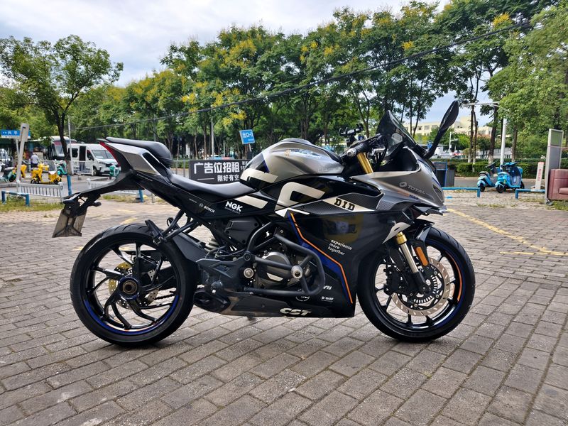 春风 250SR