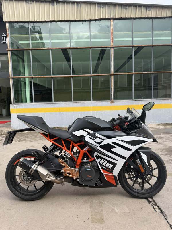 KTMR2R RC 390 