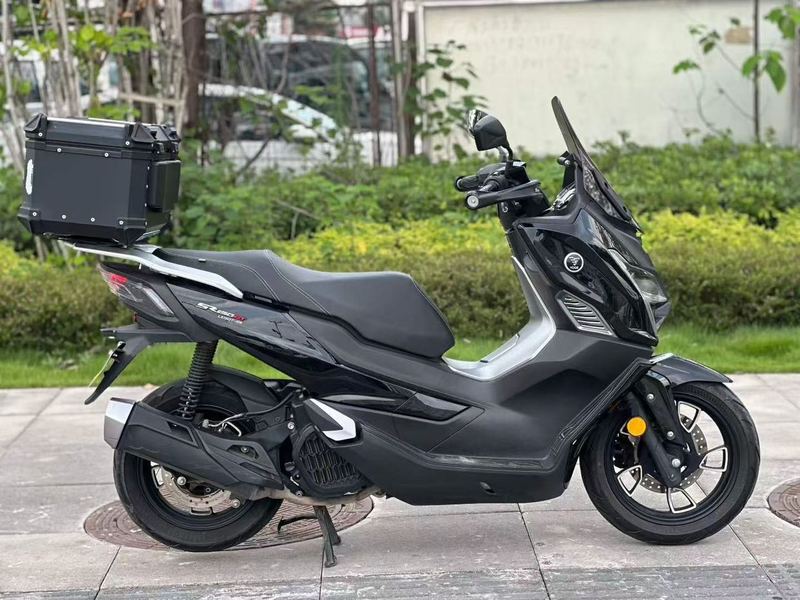 无极 SR150GT