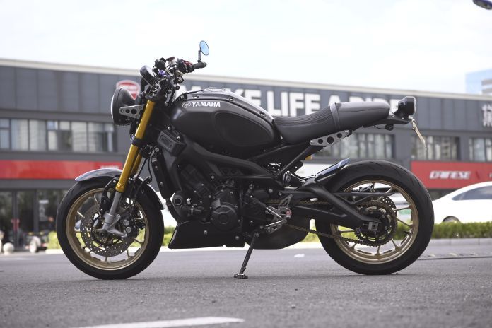 雅马哈 XS900R