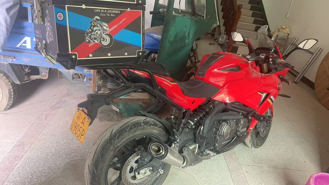 QJMOTOR 赛600