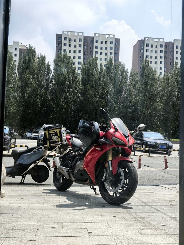 QJMOTOR 赛600