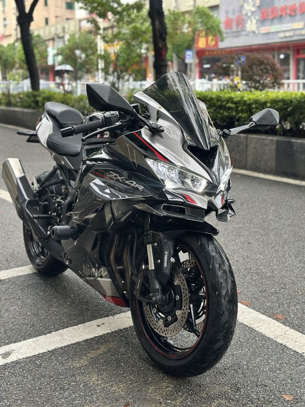 川崎 ZX-4R