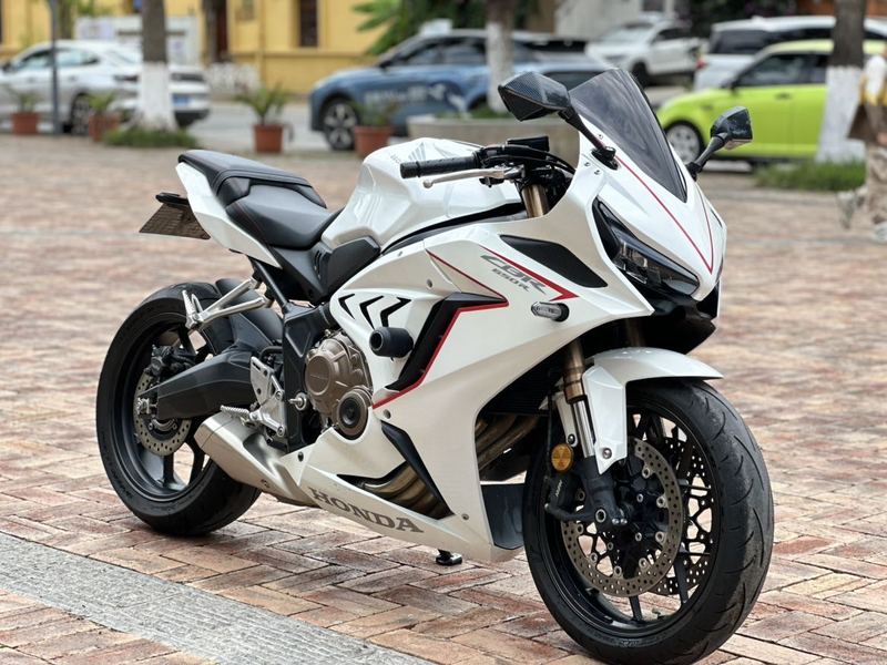 本田DREAMWING CBR650R