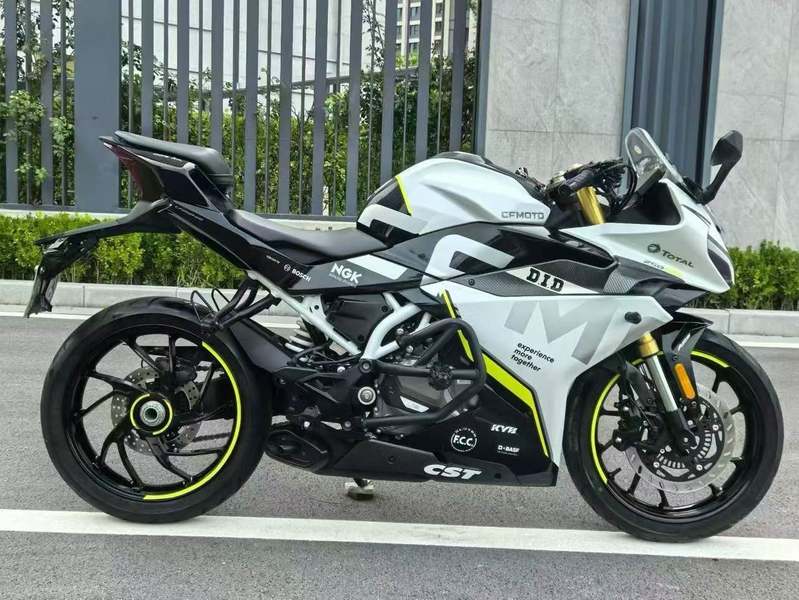春风 250SR