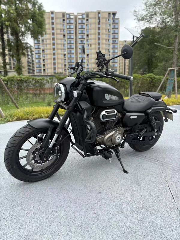 QJMOTOR 闪250