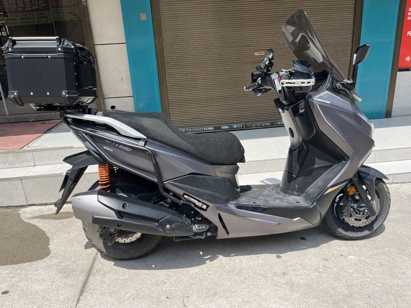 QJMOTOR 鸿250