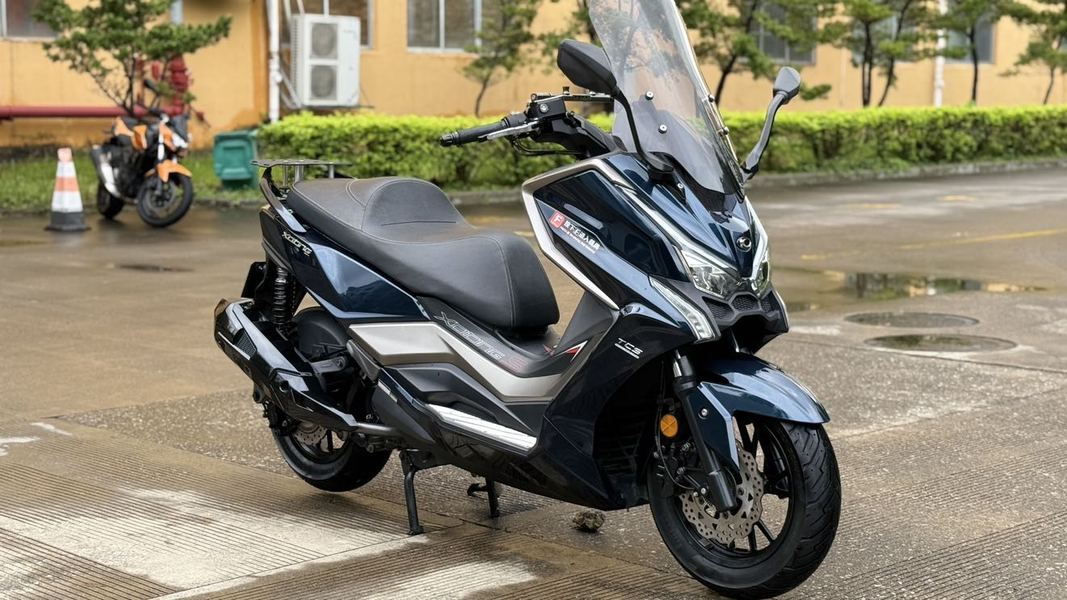光阳 赛艇 S250
