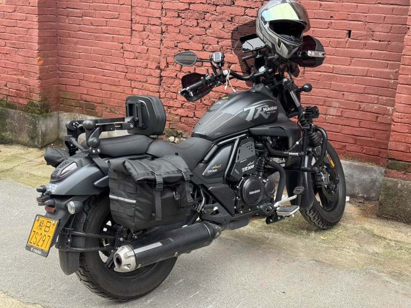 豪爵 TR300