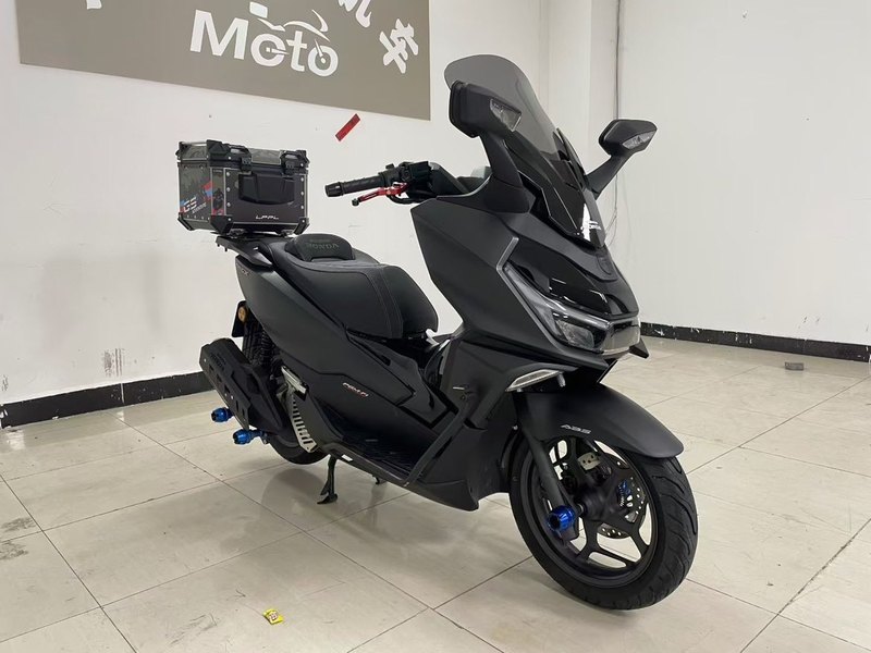 新大洲本田 NS150GX