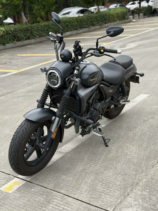 豪爵 TR300