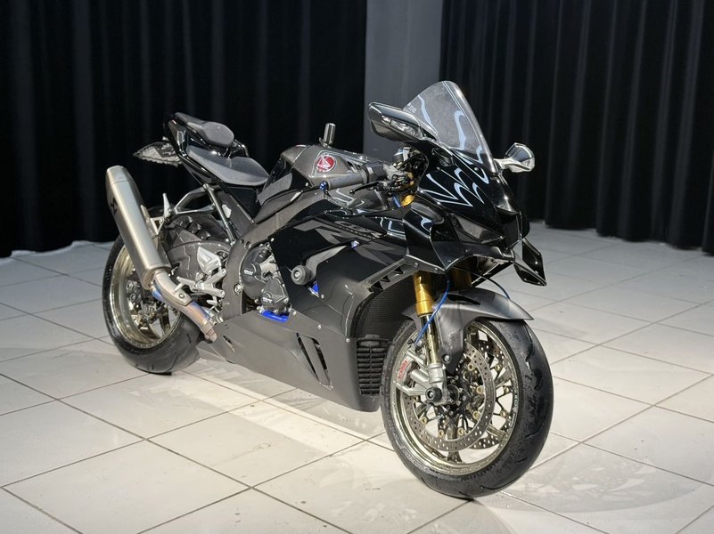 本田DREAMWING CBR 1000 RR-R