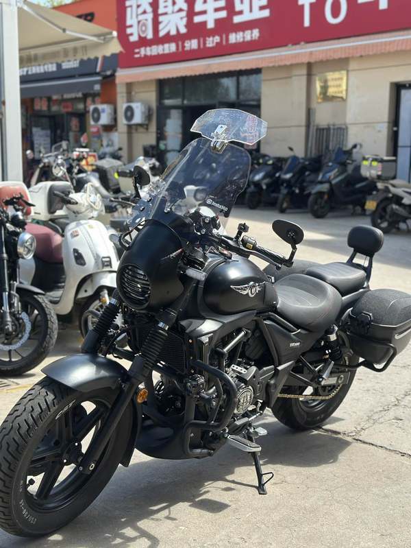 豪爵 TR300