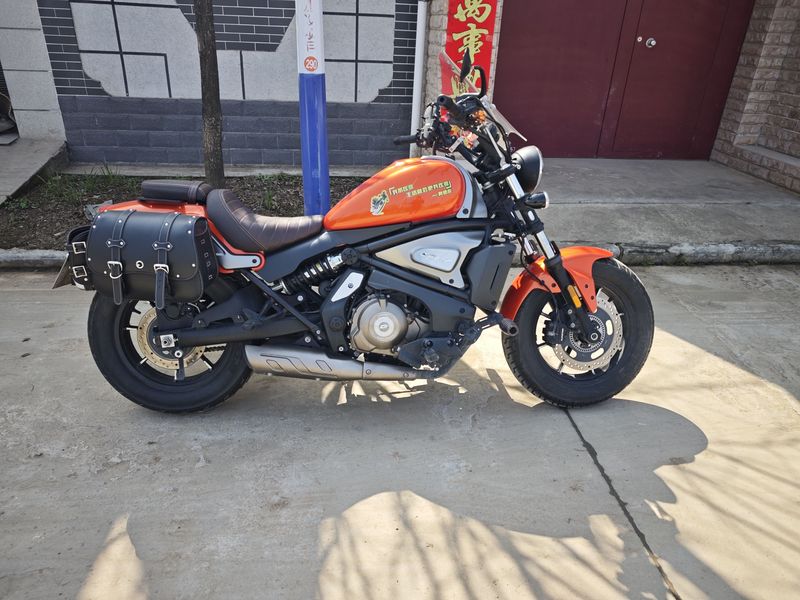 QJMOTOR 闪500S